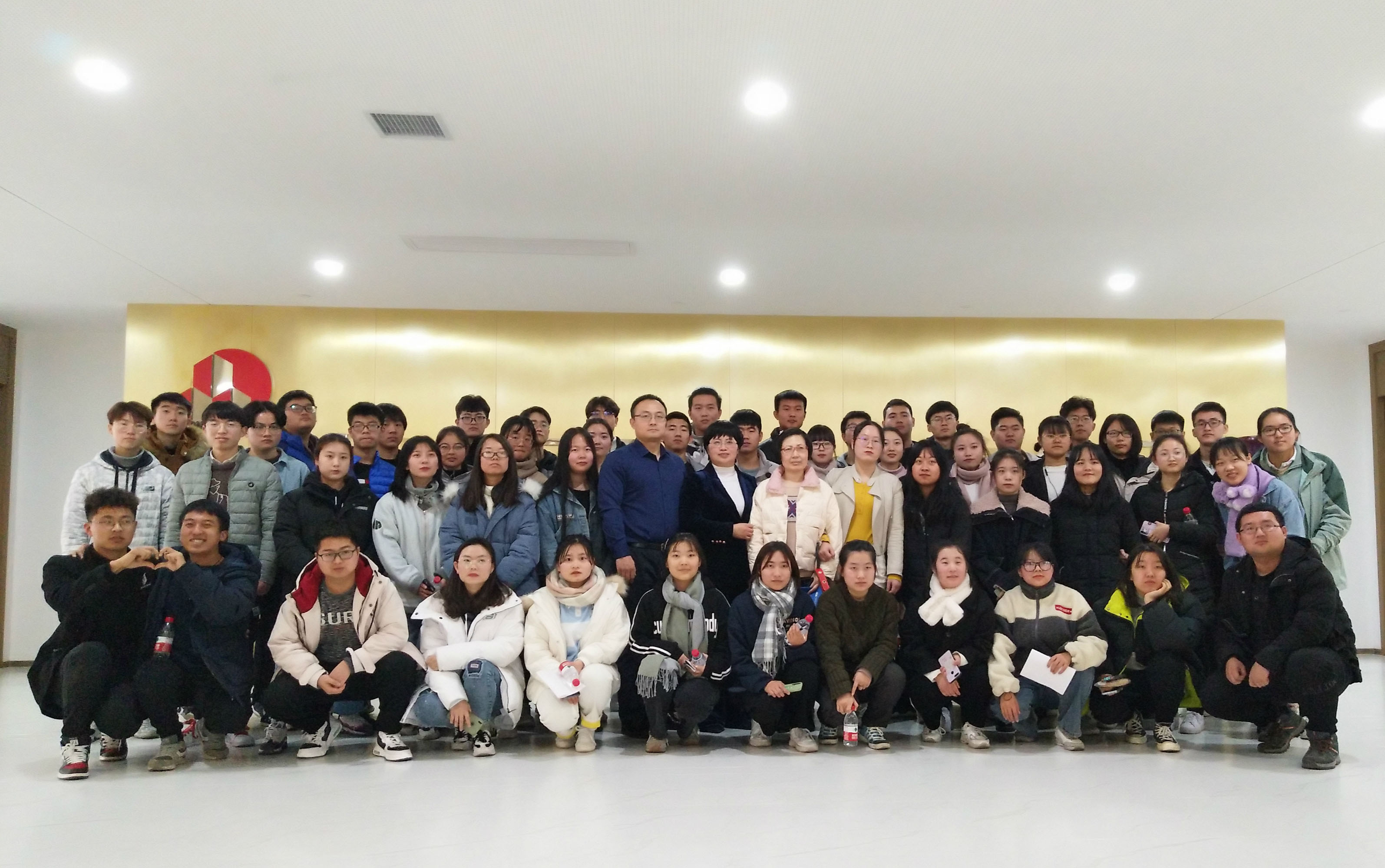 校企合作|西安思源学院师生到我开云集团中国有限公司官网
交流学习